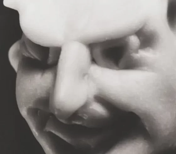 Thomas Schütte, Innocenti, 1994. Foto: Thomas Schütte
